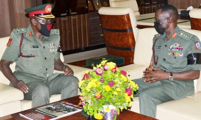 Chief of Defence Staff (CDS), General Lucky Irabor hosted new Chief of Army Staff (COAS), Major General Faruk Yahaya at Defence Headquarters (DHQ) in Abuja