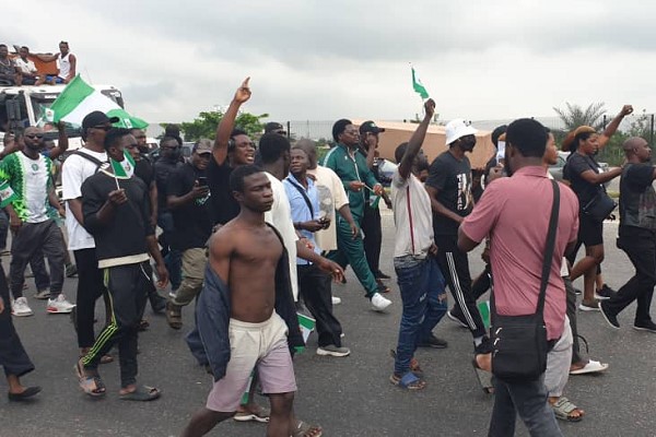 EndSARS protesters around Lekki Toll Gate in Lagos, October 20, 2022