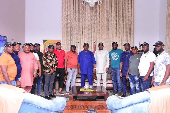 Senator Ifeanyi Ubah reiterates commitment towards support for businesses as he hosts Nnewi Diamond Brothers at his Umuanuka Otolo Nnewi residence