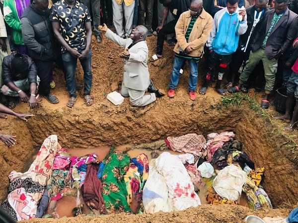 The interment of 21 peasants murdered this morning around 2:00 am. In Batin village , Barkin Ladi. Rev Ezekiel Dachomo is bawling his eyes out. Look at that pitiful rain-soaked grave, they don’t have money for coffins. Our security alert notified Operation Safe Haven this attack was coming 4+ hours earlier. An undisclosed number of military showed up within 15 minutes. There was a furious fire fight for 3 hours. But did the soldiers actually shoot at the attackers or was it a ruse??? There were No terrorist killed or wounded. The army usually sends a paltry number of riflemen to face sometimes hundreds of Fulani terrorists. The evidence we have suggests they don’t fire their rifles at the terrorists.” - Confidential source