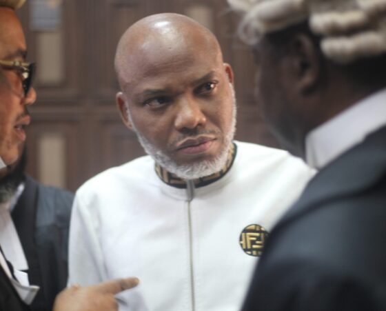 Nnamdi Kanu in a sharp debate with his legal team
