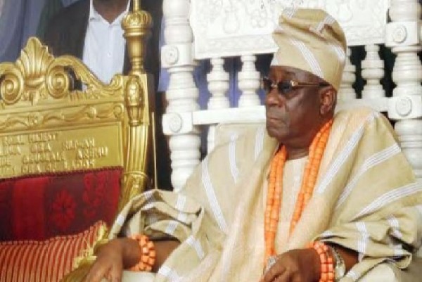 Akinolu, Lagos monarch, urges Nigerians to endure with Tinubu
