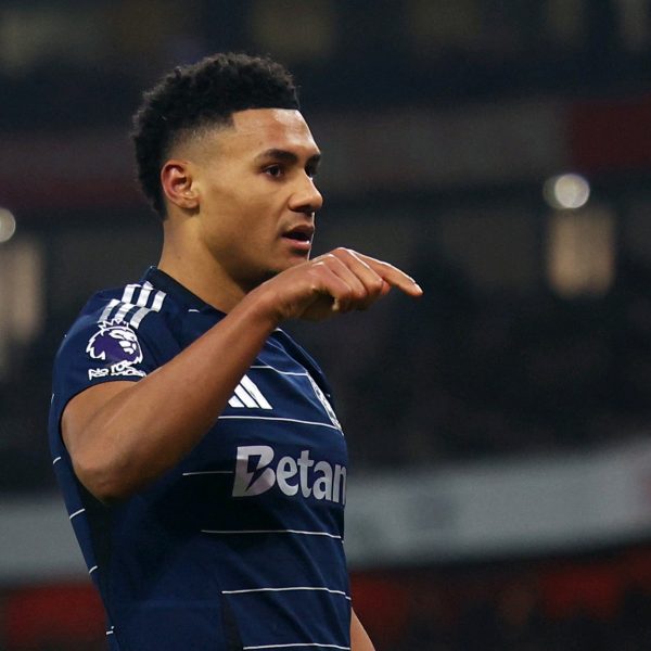 Arsenal 2-2 Aston Villa: Gunners lose grip on two-goal lead in costly title blow