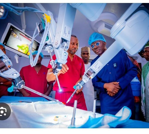 Nigerian surgeon performs groundbreaking robotic prostate surgery – take a look