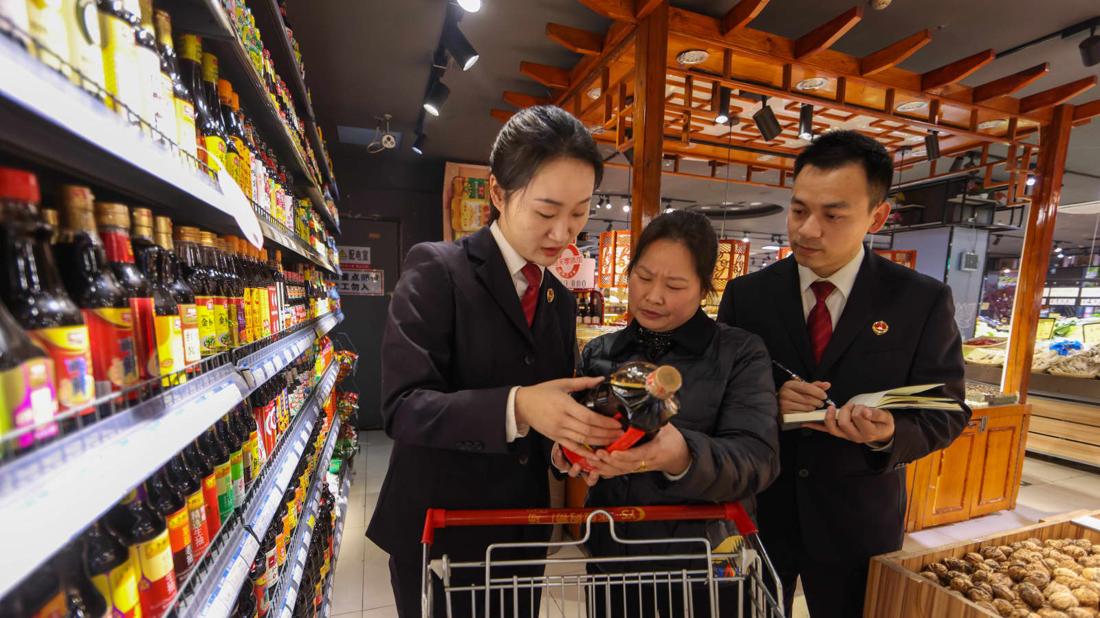 China plans to boost domestic consumption