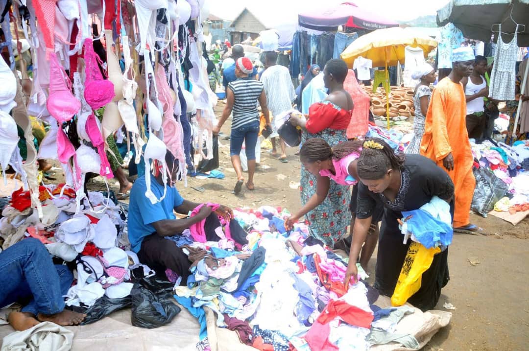 second-hand clothes