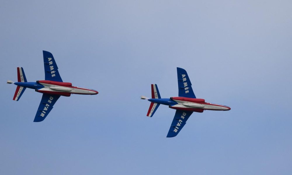 French fighter jets crash mid-air