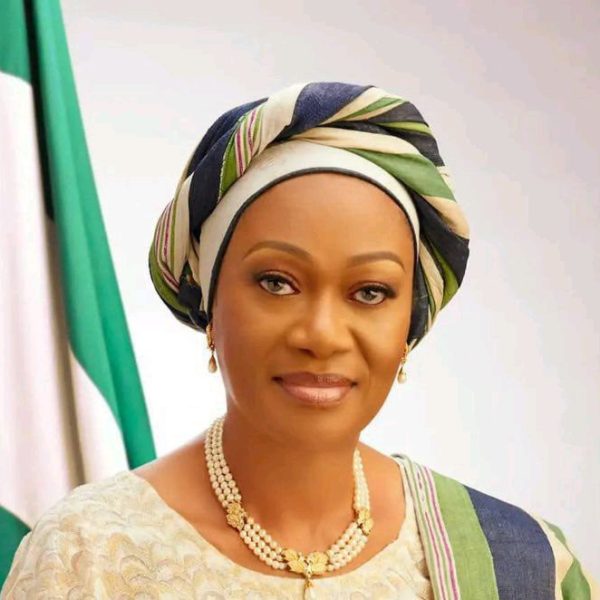 Nursing students in Agbor reject first lady Remi Tinubu