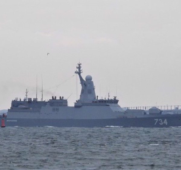 Warships from Chinaand Russia arrive Iran