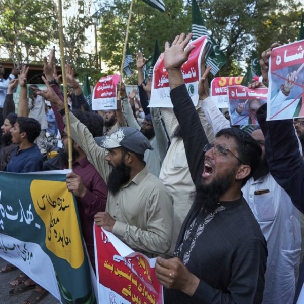 Tension as India, Pakistan cancel visas, trade ties amid Kashmir attack
