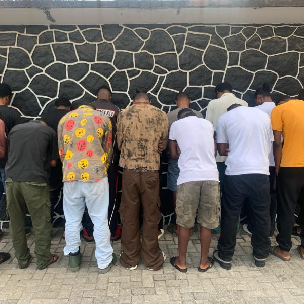 Lekki’s dark side: 15 ‘Yahoo boys’ nabbed as EFCC raids estate