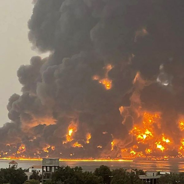 Huge blasts reported in and around Tehran, Iranian