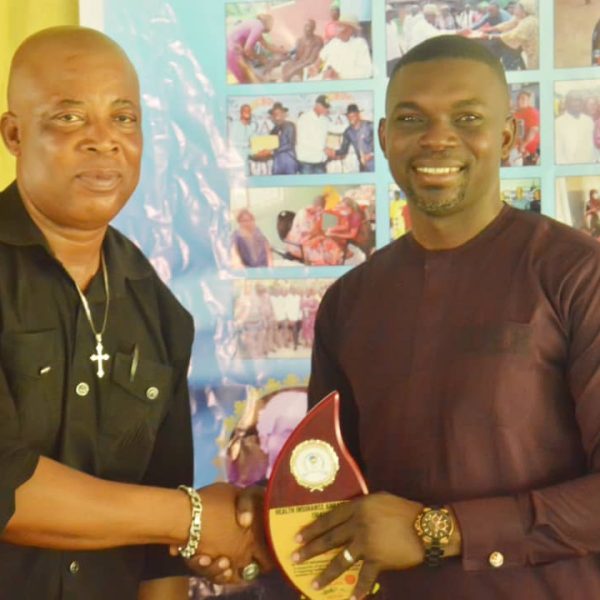 Dr Akpodiete hosts memorial, enrolls 400 in Insurance