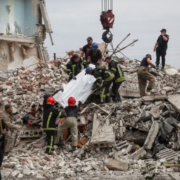 Russia missile strike kill 18, including 9 children