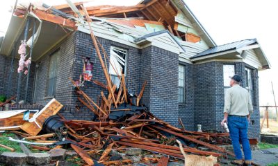 Violent storms and tornadoes rip US