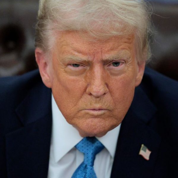 Trump administration offers $1,000 for illegal migrants to leave the US
