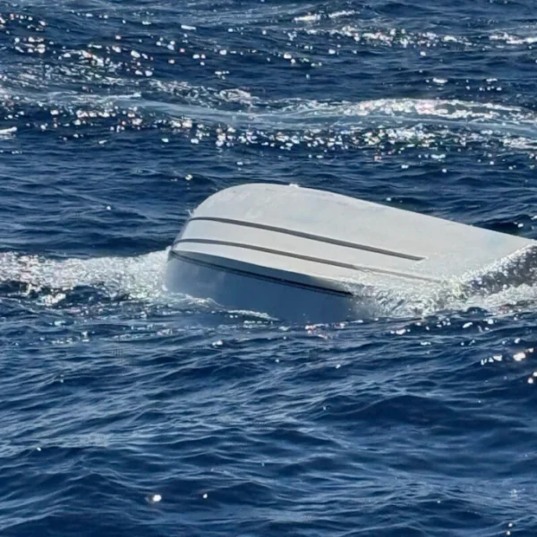 One dead, five missing as boat capsizes off Florida coast