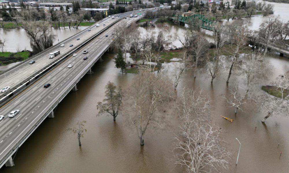 Storm death toll rises in Kentucky