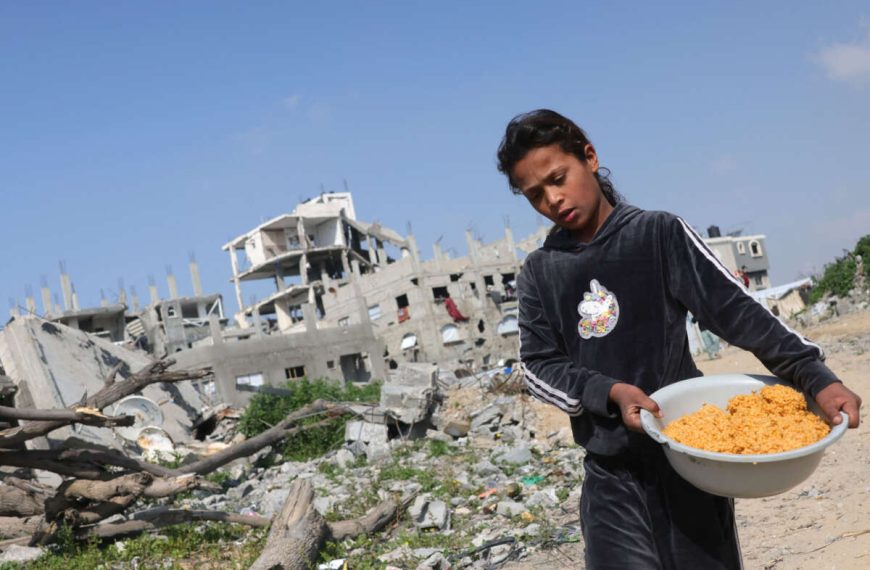 UN says it has food stock for two weeks left