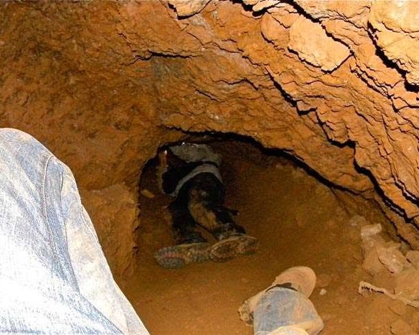 Two die in Niger mining pit