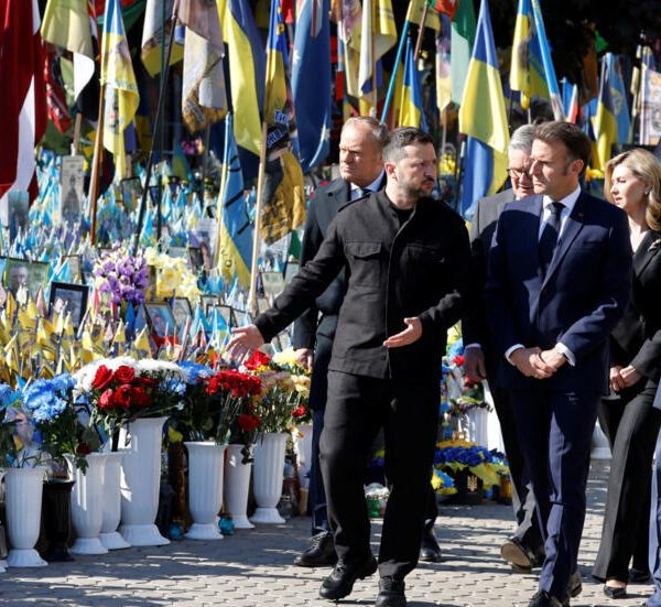 European leaders show support for Ukraine. Issue ceasefire ultimatum to Russia