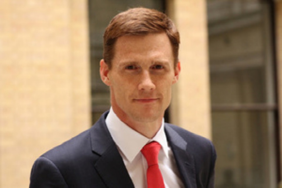 Ex-British Ambassador to Egypt-John Casson warns against travel to Egypt