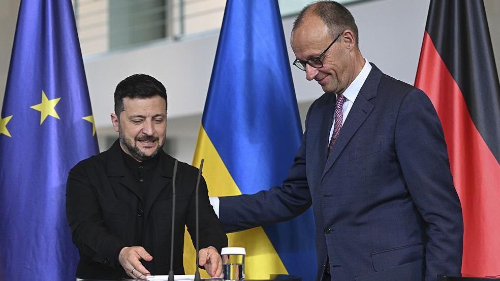Germany vows to help Ukraine producw long-range missiles