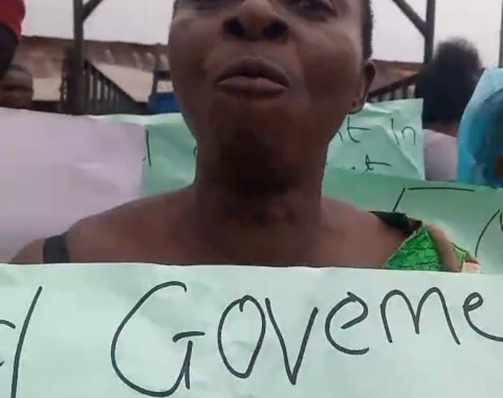 Traders protest illegal ₦4.5m stalls, ₦20,000 levy in Anambra