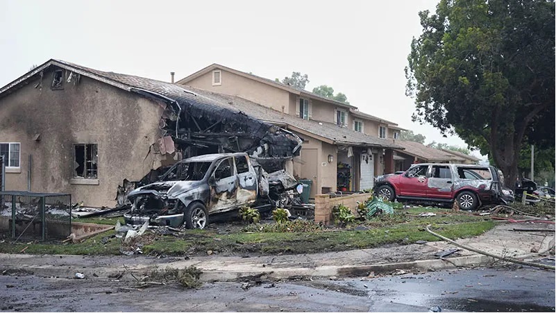 Plane crashes into San Diego neighbourhood, sets 15 homes ablaze