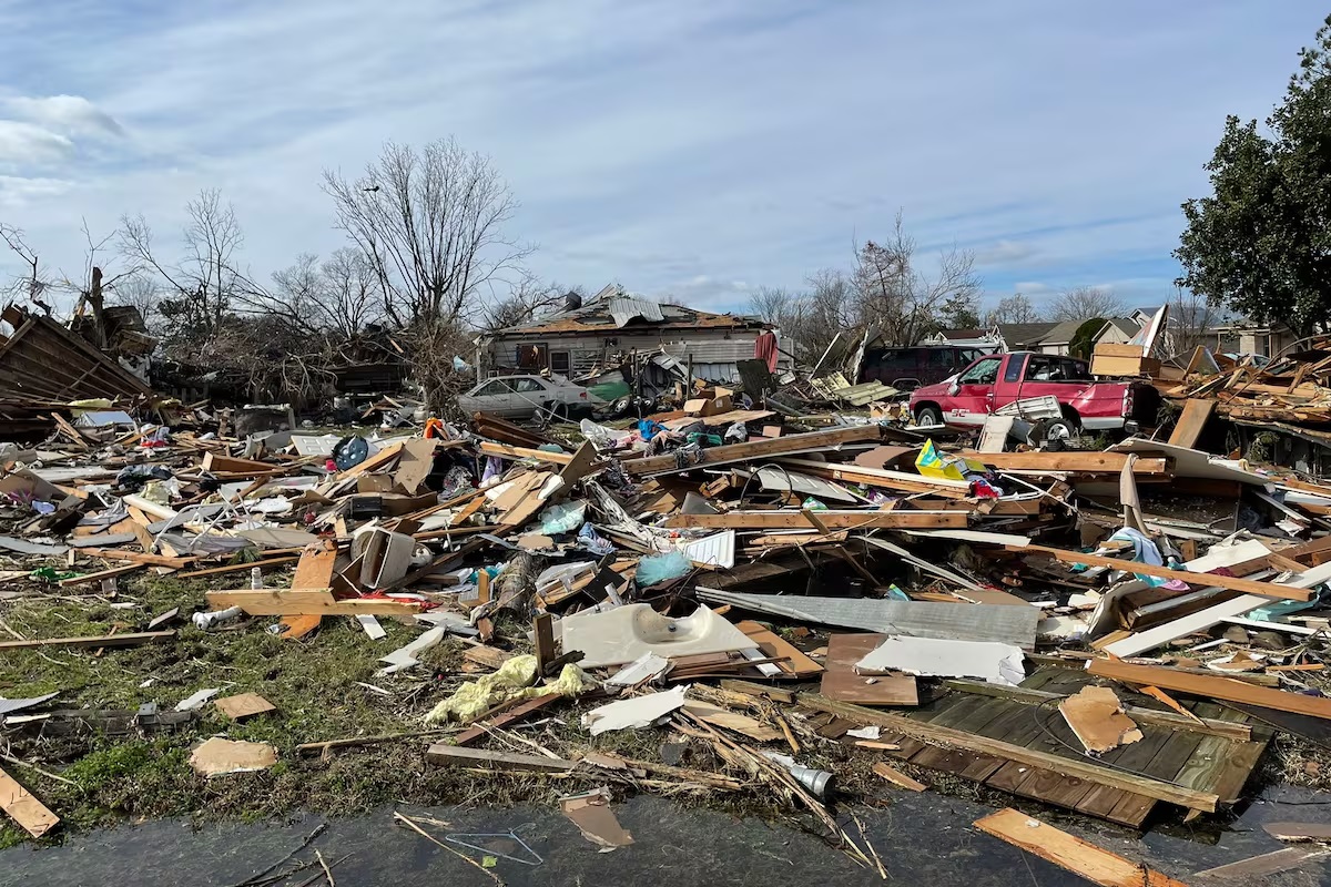Storms kill 16 in Kentucky