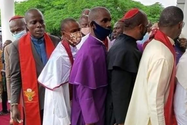 Alleged fake bishops used by Tinubu at an APC event in Abuja