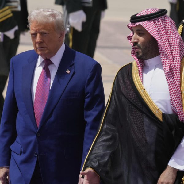 Trump begins Mid-east tour