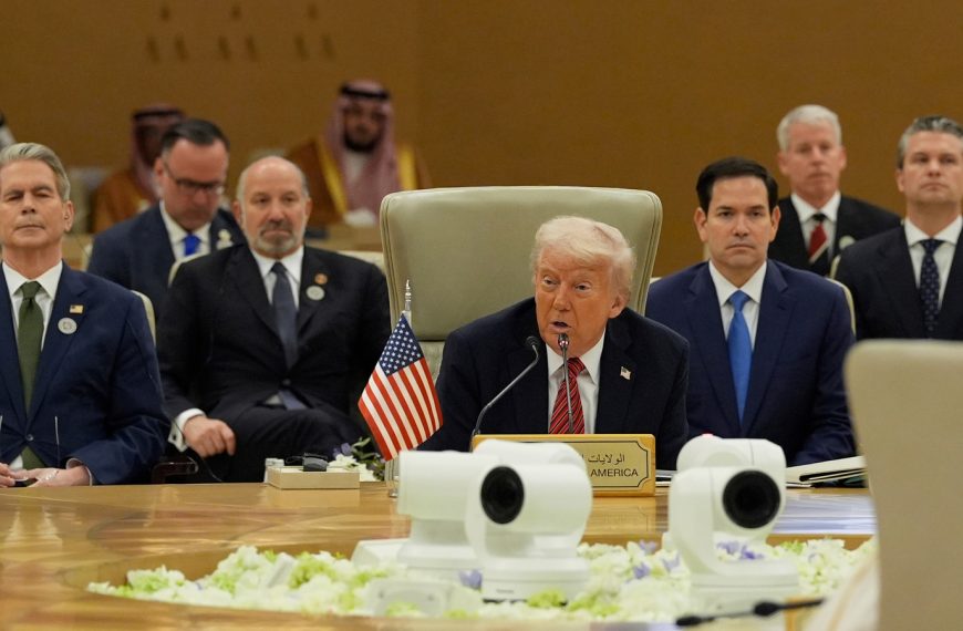 Trump insists Iran must cease support for proxy groups