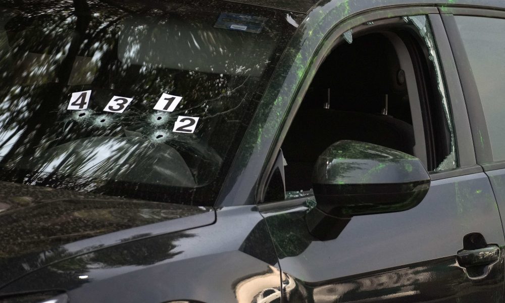Two top aides of Mexico city's Mayor, murdered in suspected cartel hit