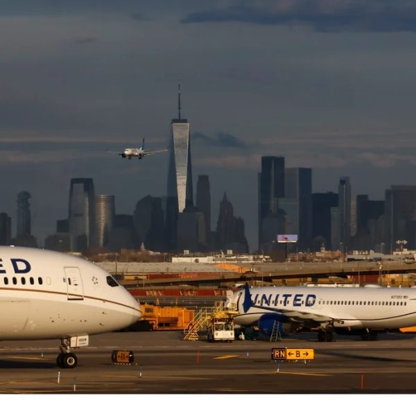 United airlines cuts 35 daily flights at Newark Liberty International airport