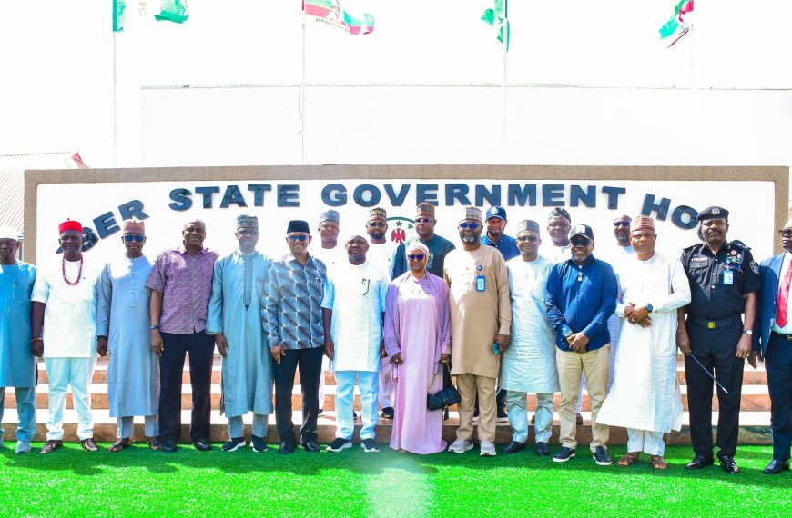 Obi, LP blasts government silence over Niger flood tragedy