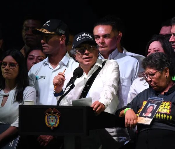 57 Colombian soldiers seized in rebel-controlled region