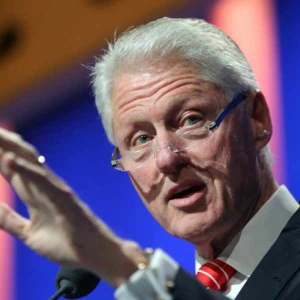 Clinton calls Netanyahu's Iran power play