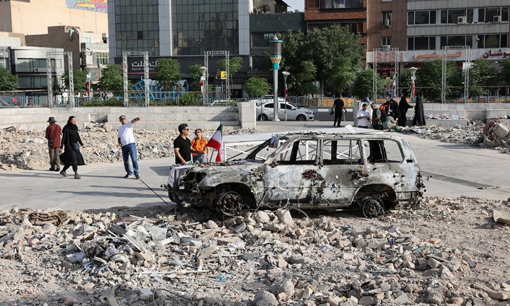 Explosions ring out in Teheran despite Trump's order to Israel to stop strikes