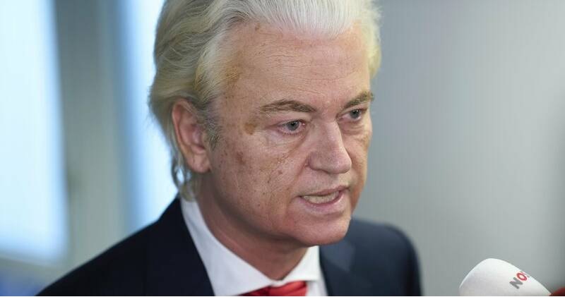 Dutch government on shaky grounds, after far-right party's coalition exit