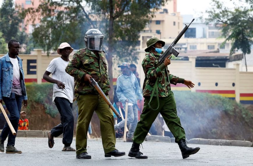 Kenyans storm the streets in protests one year after storming parliament