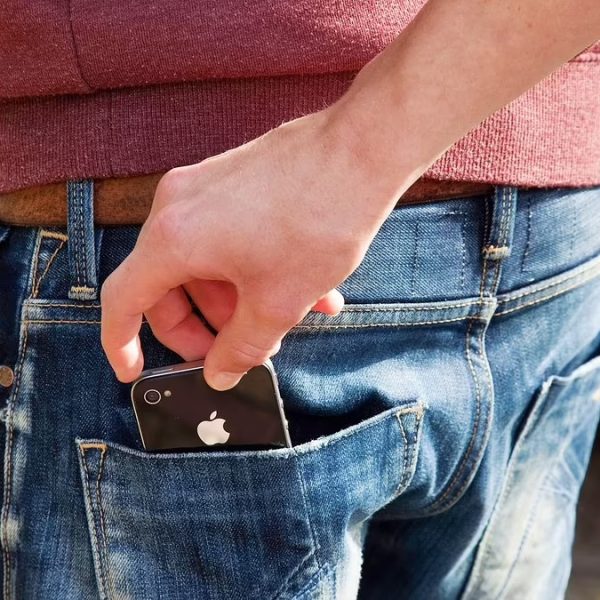 MPs slam Apple and Google over phone theft profits