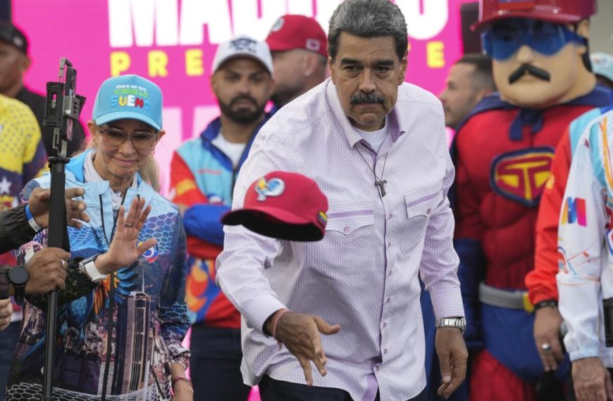 Trump sanctions alleged leader of Venezuelan gang Tren de Aragua