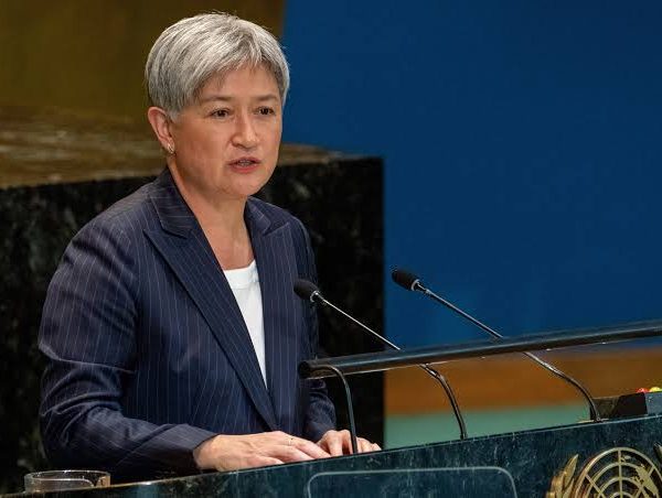 Australia joins global exodus from Iran as war nears tipping point