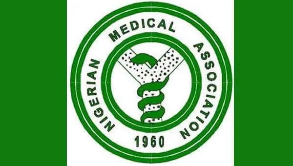 Nigerian doctors threaten shutdown over slashed federal allowances