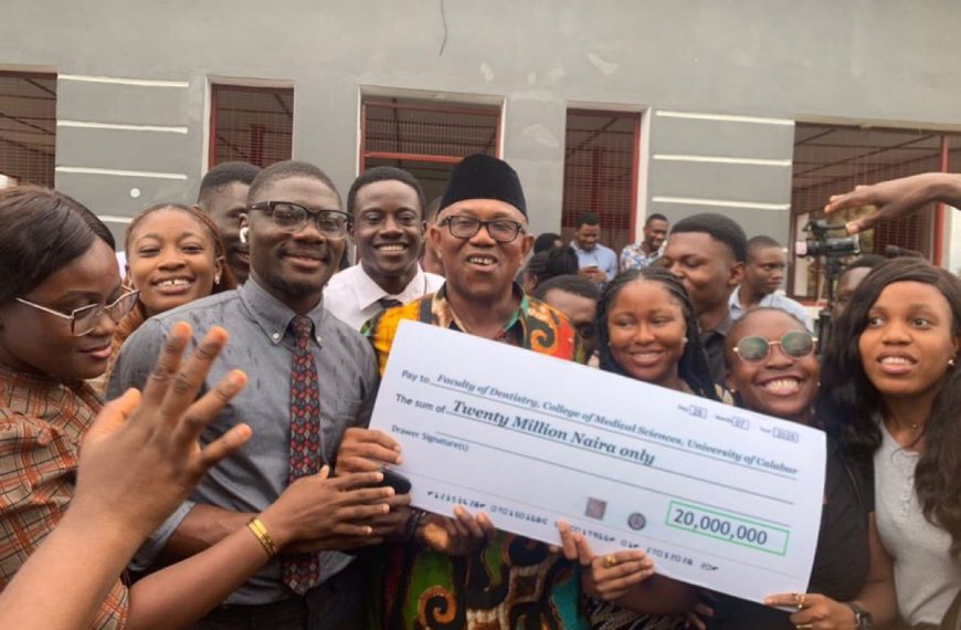 VIDEO: Peter Obi Donates ₦20m to Stranded UNICAL Dentistry Students