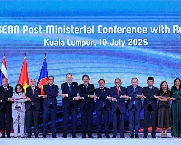China Backs ASEAN Nuclear Ban Amid Trade Turmoil