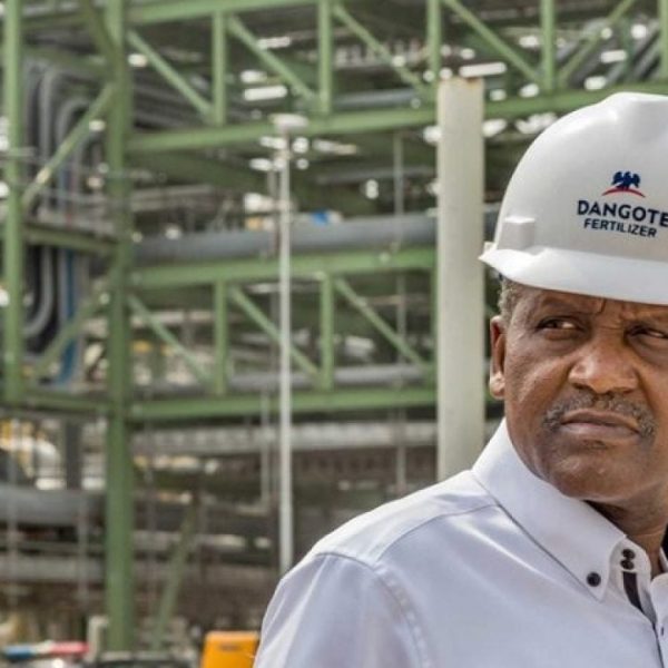 Refinery Giant Pulls Out of Import Licence Suit