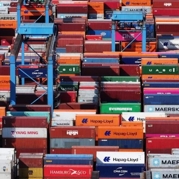 EU vs Trump on trade tariffs, race against deadline