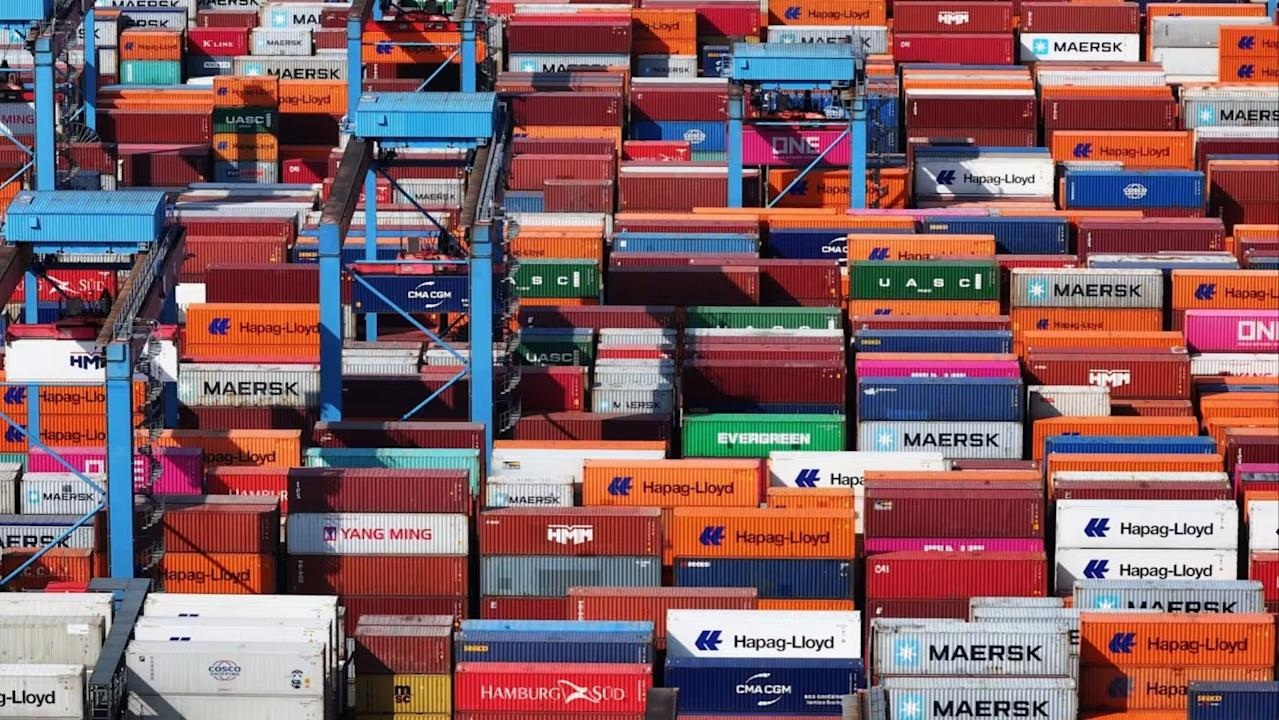 EU vs Trump on trade tariffs, race against deadline